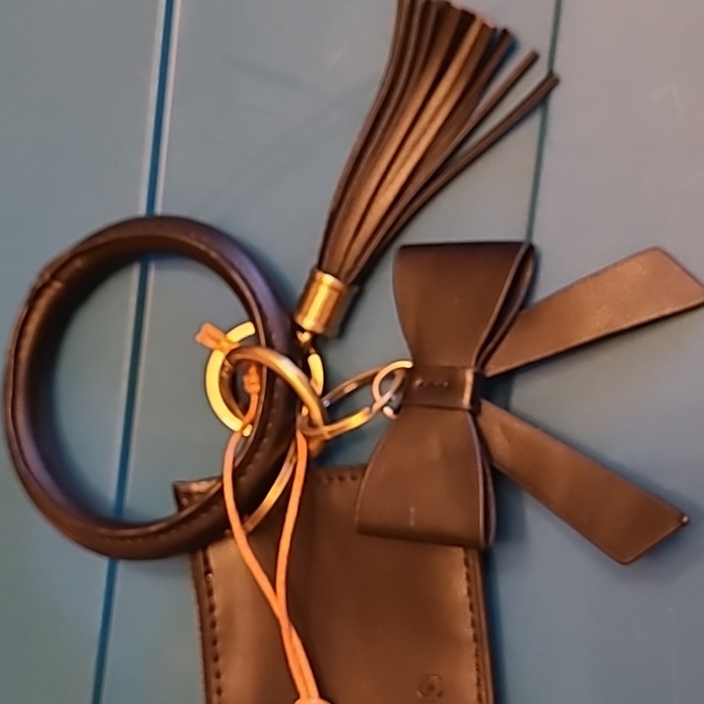 Ecosusi Black Tassel Wristlet - Picture 3 of 6